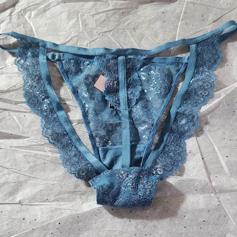 Victoria's Secret Very Sexy Eyelash Lace String Bikini in Silky Blue - Picture 6 of 8